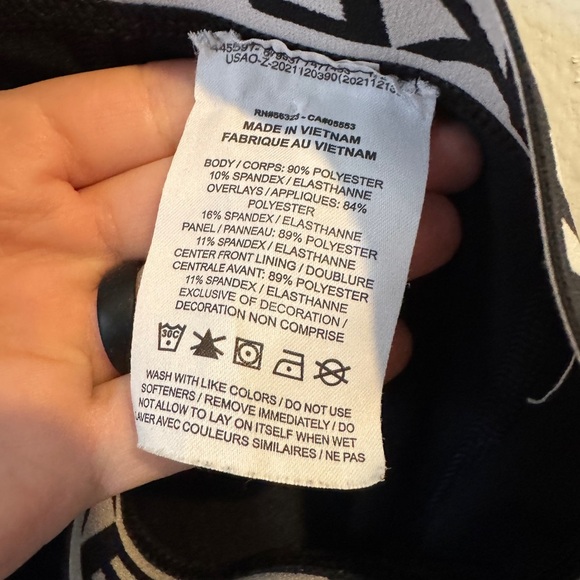 ✨ Nike Pro Dri-FIT 3/4 Compression Tights | Boys Size Medium 🏃‍♂️🖤 - Picture 5 of 8